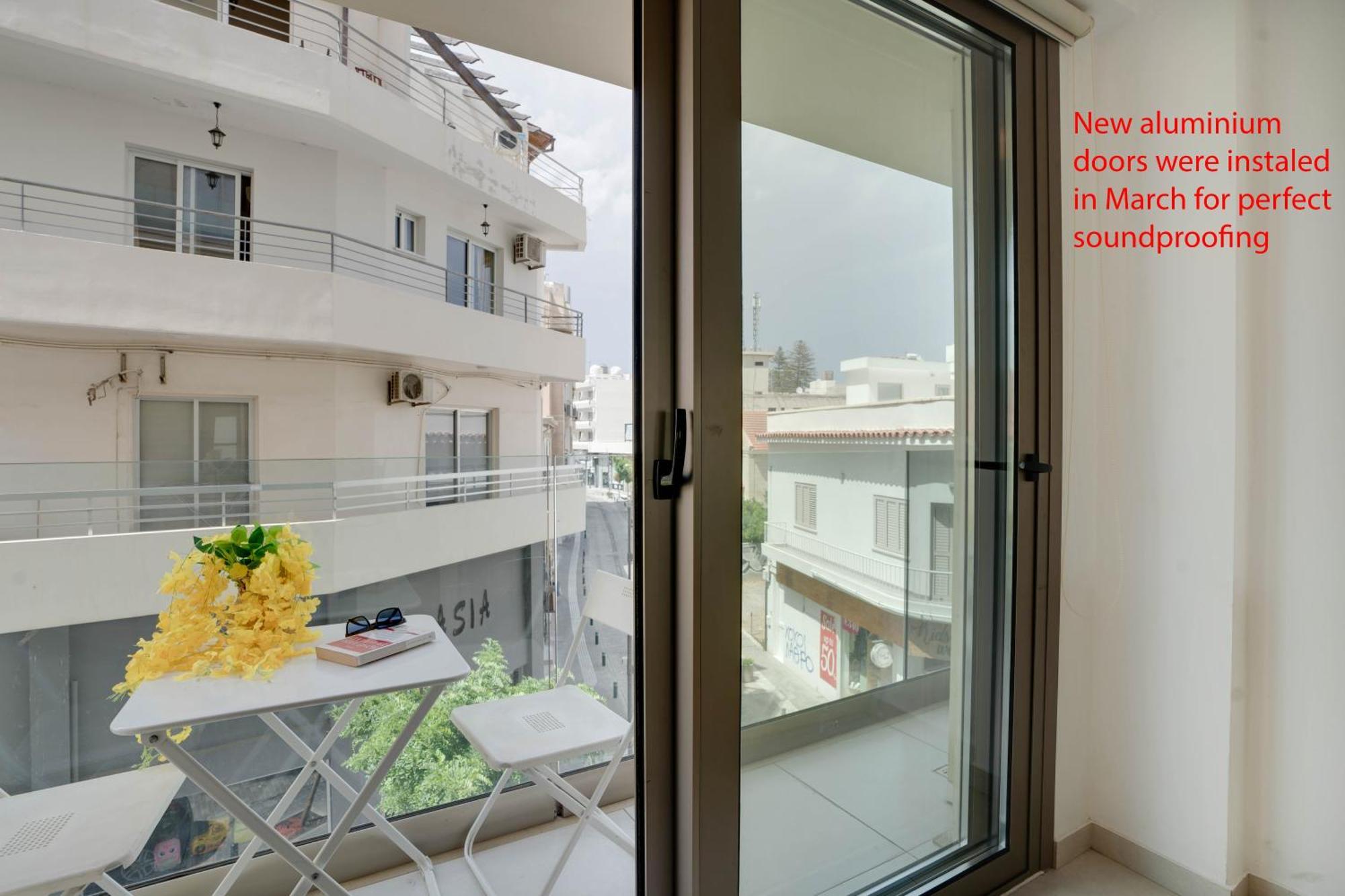 Lemon Paradise City Centre 200M From Beach Larnaca Exterior photo